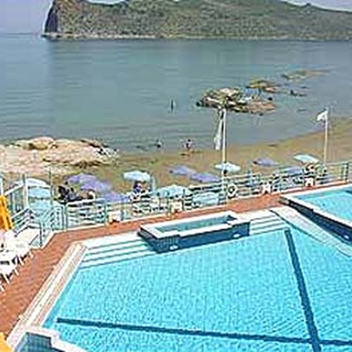 Ilianthos Village Hotel & Suites